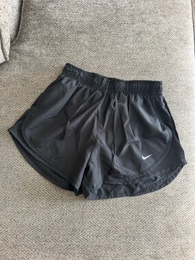 Nike Women’s Black Athletic Running Shorts